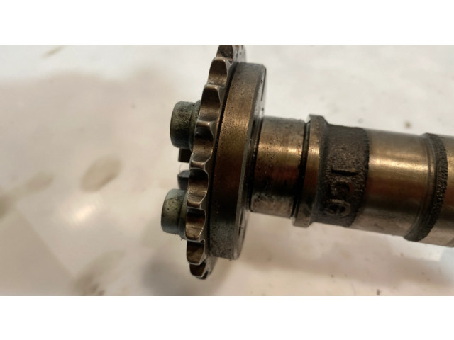 Распределительный валик