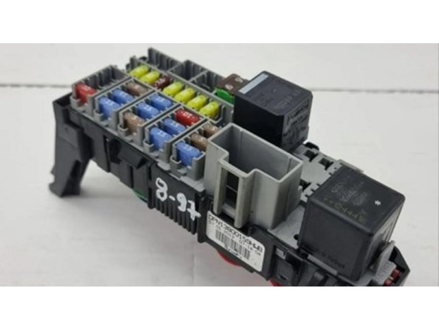 Pojistková skříňka 13800159 Volvo V70 2012