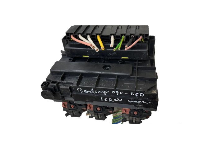 Pojistková skříňka Řídící jednotka BSM 9664706180 Citroen Berlingo 2008