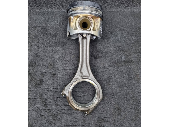 Píst 057107065CA, 057198401C   Audi Q7 4L     