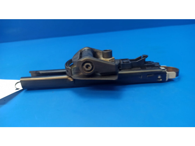 Регулятор высоты ремня безопасности