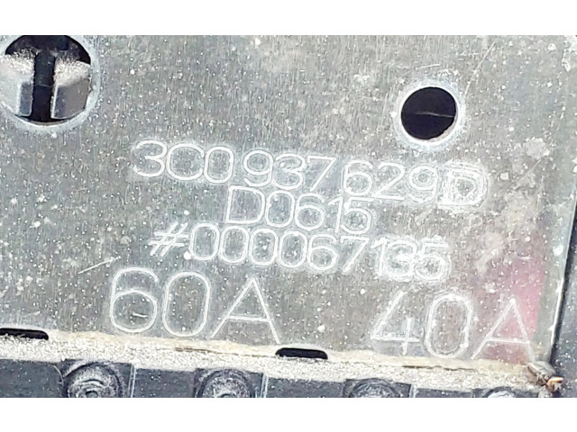   Pojistková skříňka 1K0937540C, 3C0937629D   Volkswagen Tiguan 2015