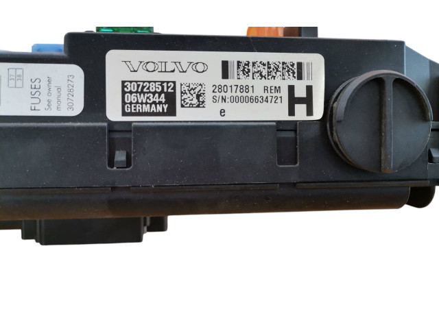 Блок предохранителей 30728512, 28017881 Volvo XC90