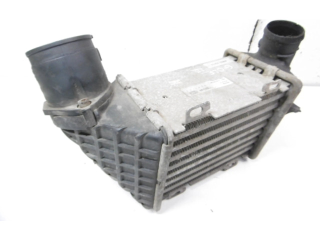 Интеркулер  376723261, 376723261   Volkswagen Golf III 