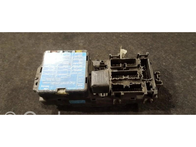 Блок предохранителей mr158245 Mitsubishi L200
