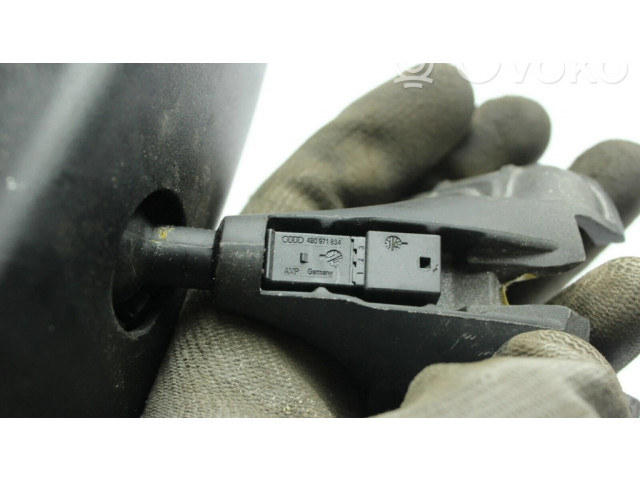 Зеркало заднего вида (в салоне)