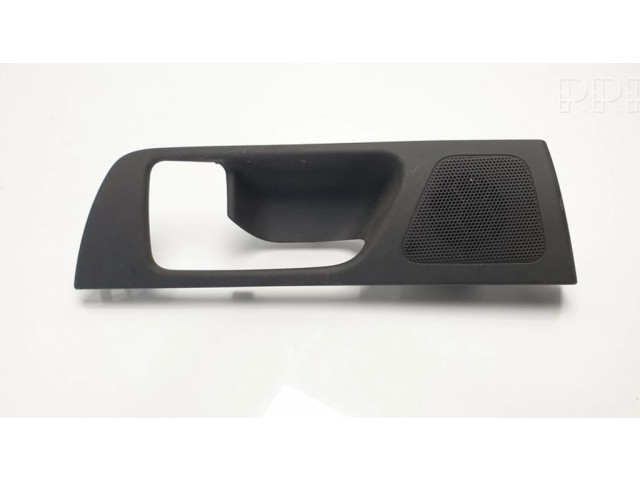 Aukšto dažnio garsiakalbis galinėse duryse