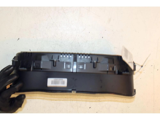 Панель приборов    Jeep Renegade       