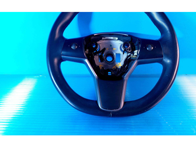 Руль Tesla Model 3 2017 - года 1105324, 110532400E