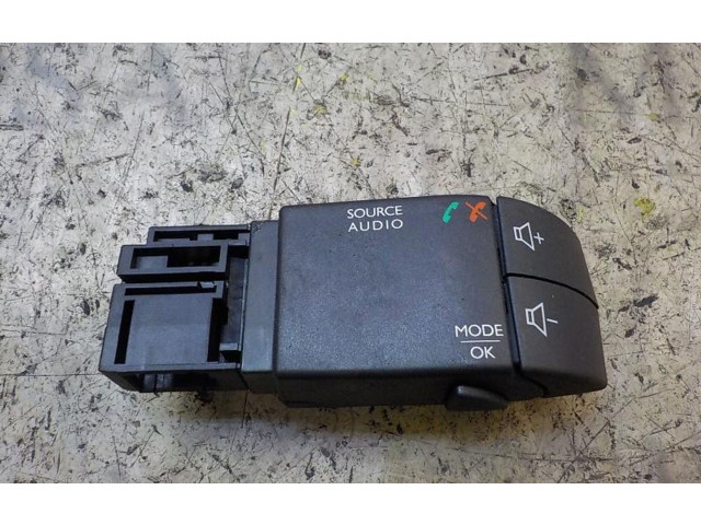 Блок управления 255522448R, 255522448R Dacia Logan II