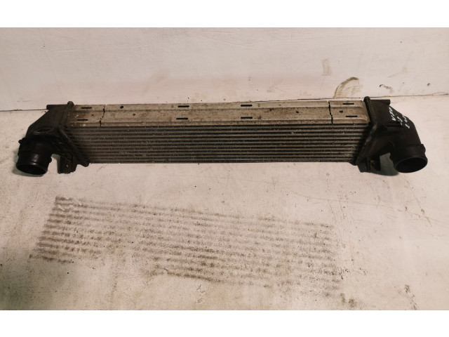 Интеркулер  31273909   Volvo V70 2.4