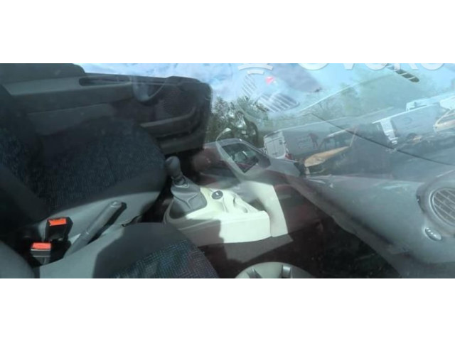 Вентилятор радиатора     7701068309    Renault Twingo II 