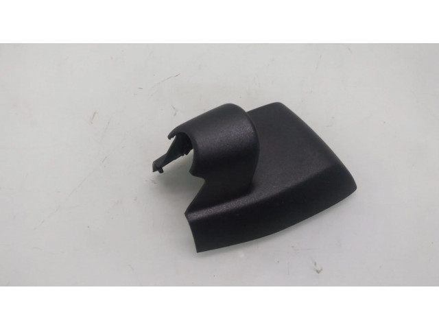 Другая деталь салона