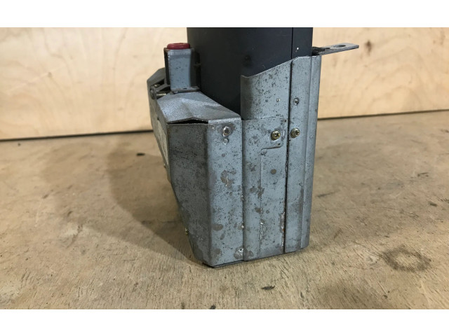 Дисплей    94963511   Volvo S80