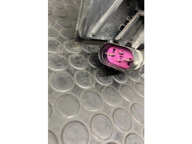 Вентилятор радиатора         Audi A3 S3 8P 