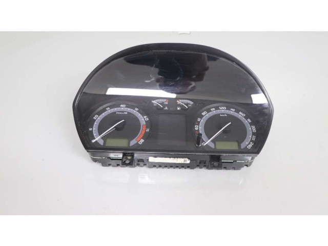 Панель приборов 6Y0920881B Skoda Fabia Mk1 (6Y)
