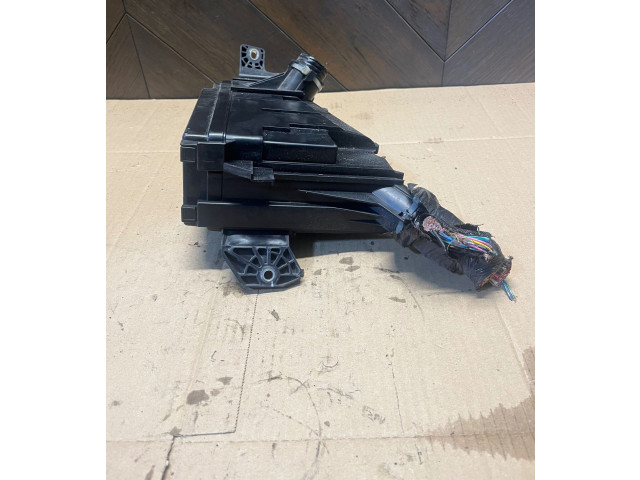 Блок предохранителей     Honda HR-V    