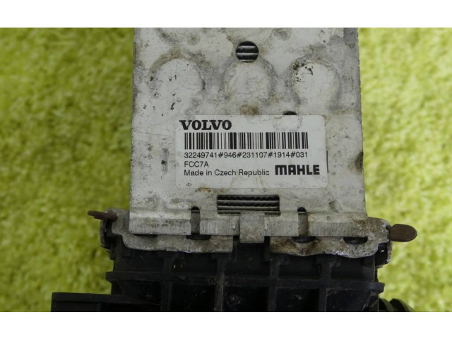 Панель приборов 32249741   Volvo XC60       