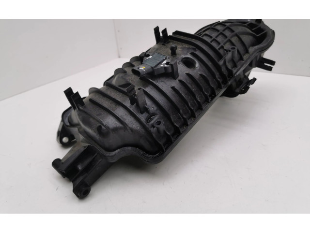 Поршень Всасывающий коллектор DLAA Skoda Octavia Mk4