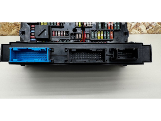 Pojistková skříňka 9234421, 15101000850820 BMW 7 F01 F02 F03 F04 2011