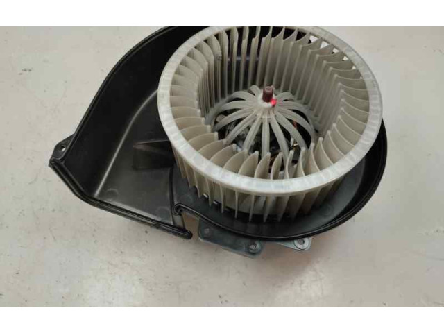 Вентилятор печки 6R1819015A Skoda Fabia Mk3 (NJ)