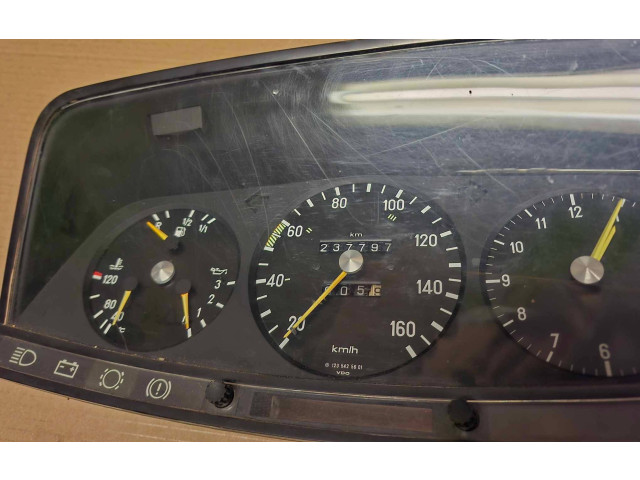 Панель приборов 87001050   Mercedes-Benz W123       