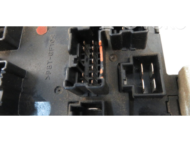 Блок предохранителей 243501W600D Nissan Pathfinder R50