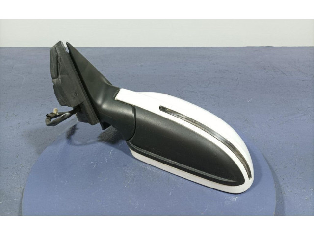 Зеркало электрическое Audi A3 S3 A3 Sportback 8P 2005 - 2013 года