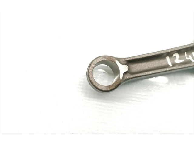 Шатун Skoda Octavia Mk3 (5E)