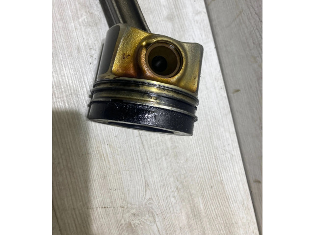  Поршень с шатуном cxx   Skoda Octavia Mk3 (5E)  