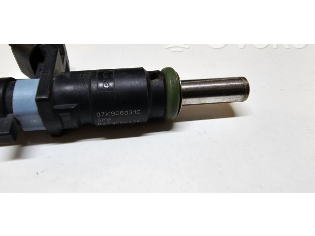 Форсунка 07K906031C Volkswagen Jetta VI CBU