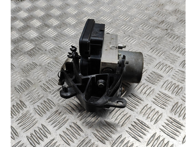 Рулевая рейка Блок ABS 104474500B Tesla Model 3 2017 - года