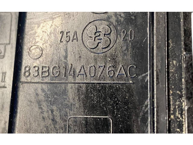Блок предохранителей 83BG14A076AC   Ford Sierra    