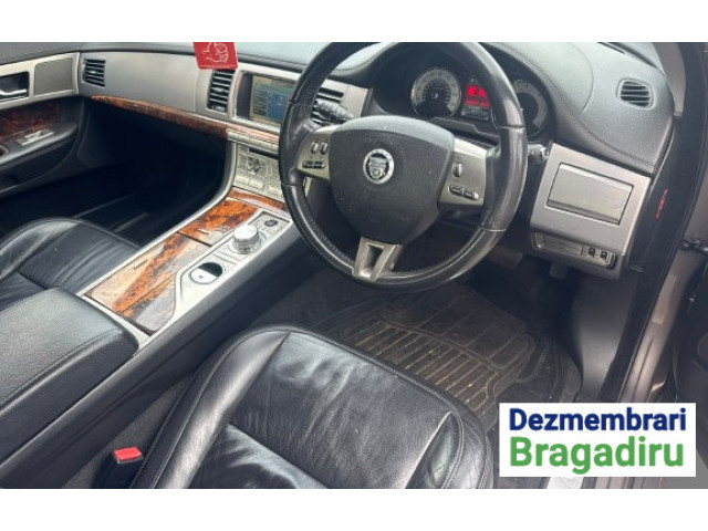 Блок комфорта Jaguar XF X250
