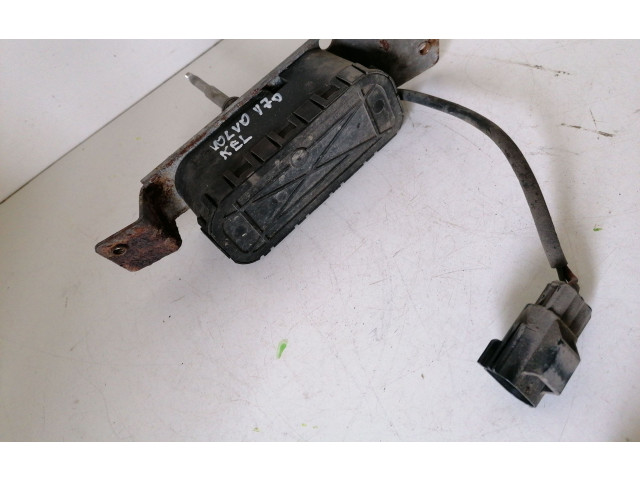 Моторчик стеклоочистителя     Volvo V70