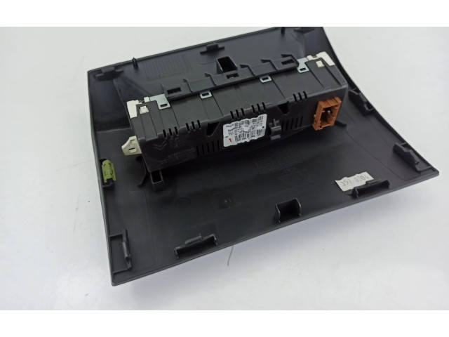 Дисплей    9803399680   Peugeot Partner