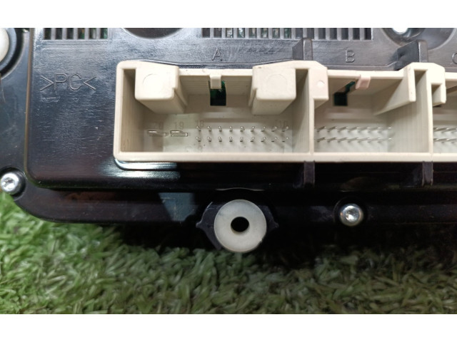 Модуль блока управления кондиционером    Volkswagen Passat Alltrack