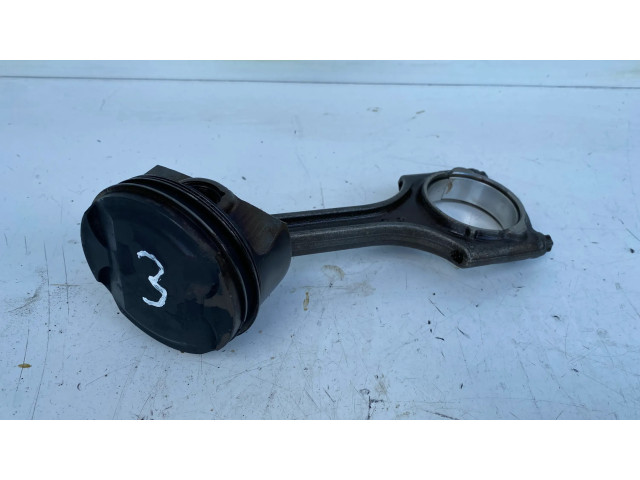 Поршень с шатуном Volvo V40 для бензинового двигателя 1.5