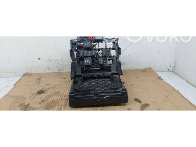 Pojistková skříňka S110780300, 113951253 Volkswagen Sharan 2001