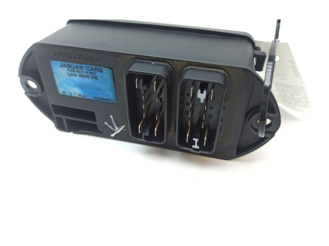 Блок предохранителей LNA2800DE, 518590021 Jaguar XJ X300