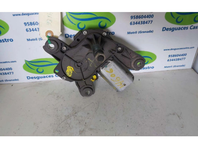 Моторчик заднего дворника 9225635 Opel Combo C