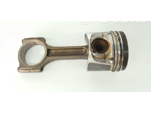  Поршень M9R832 121000020R, 7701477831  Renault Koleos I  