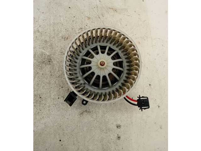 Вентилятор печки U0852003 Audi Q5 SQ5