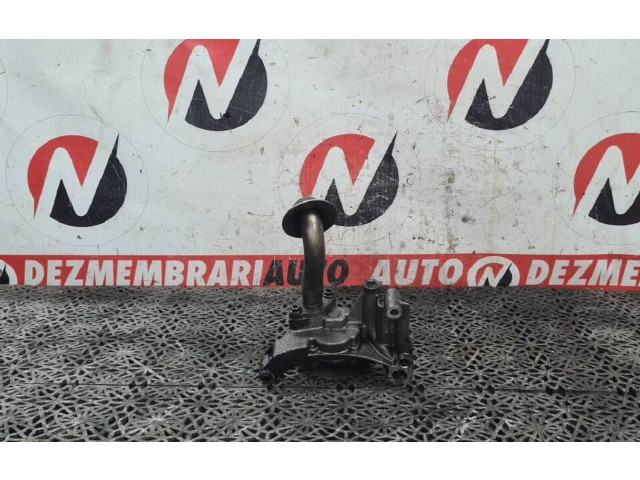 Масляный насос   06A115105  Volkswagen Golf IV 