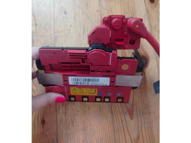 Блок предохранителей  10688710, 18862   BMW 1 E81 E87    