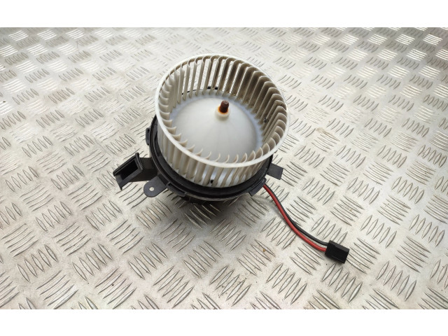 Вентилятор печки Audi Q5 SQ5