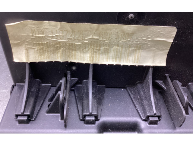 Блок предохранителей 30795114, 28073267   Volvo V70    