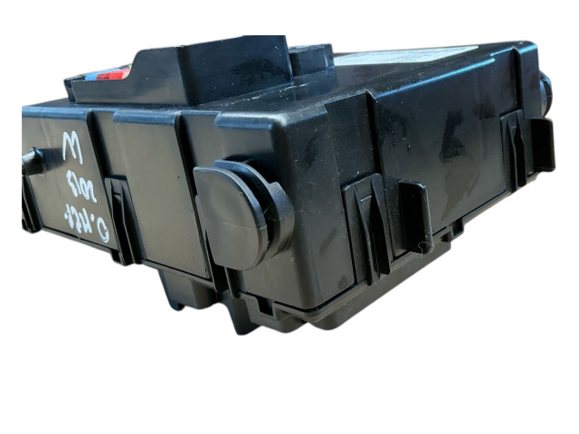 Блок предохранителей 13410470, 28336249 Opel Meriva B