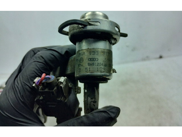 Топливная рампа 06A133317E, 5WS1226 Audi A3 S3 8L