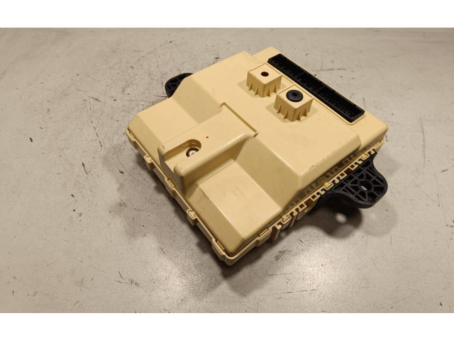 Блок предохранителей 954002P976   KIA Sorento